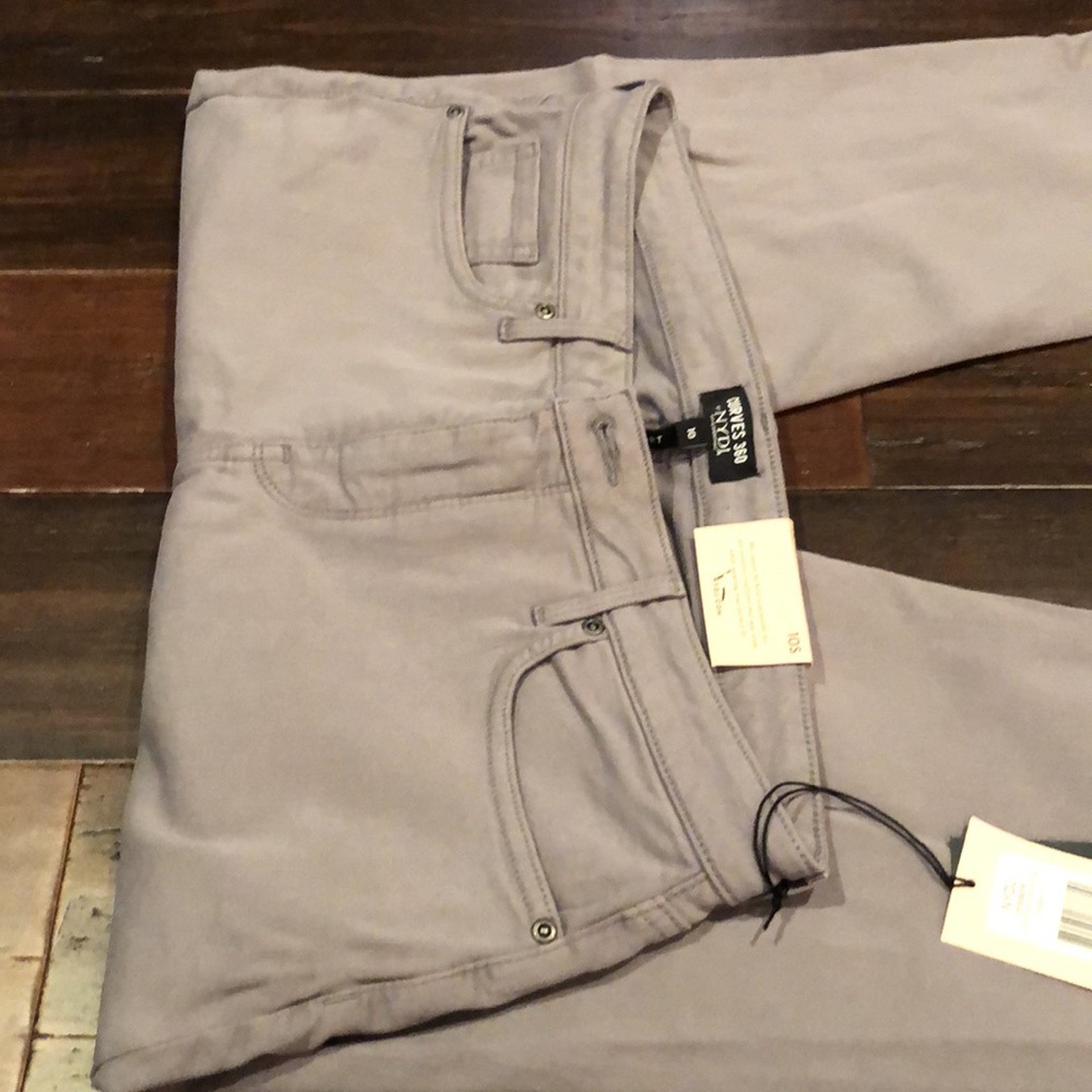 NWT NYDJ size 10S gray cropped stretch jeans